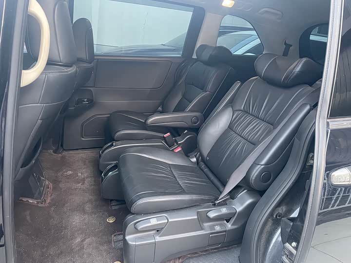 Фото 6 - Honda Odyssey