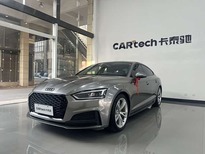 Фото 1 - Audi A5