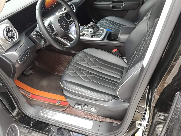 Фото 9 - Tank 300