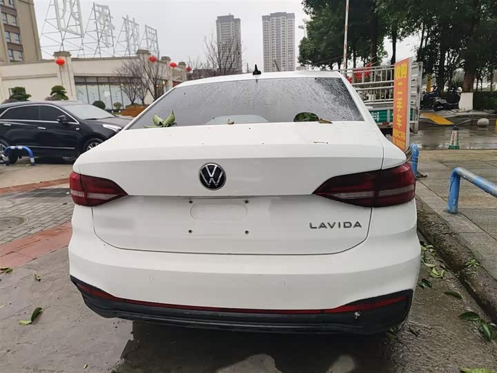 Фото 6 - Volkswagen Lavida
