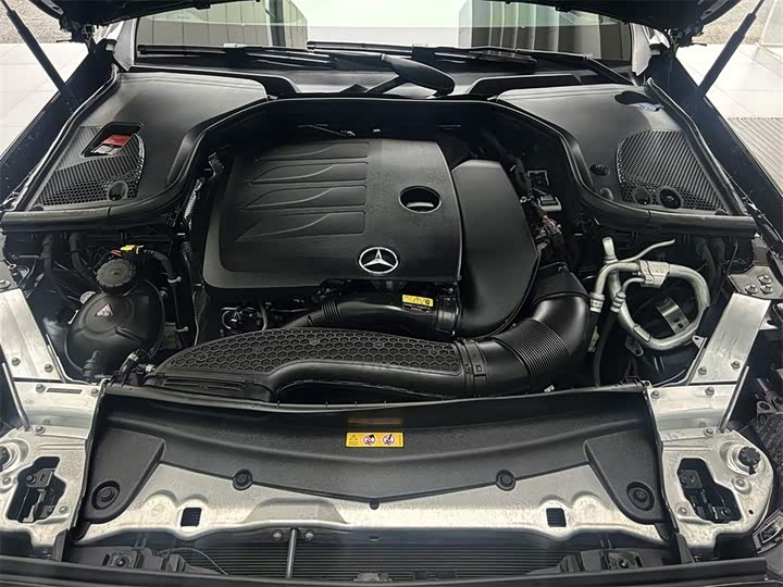 Фото 8 - Mercedes-Benz E-Class