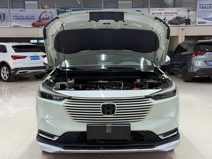 Фото 7 - Honda Vezel