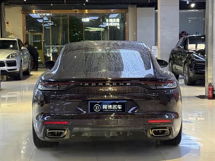 Фото 5 - Porsche Panamera