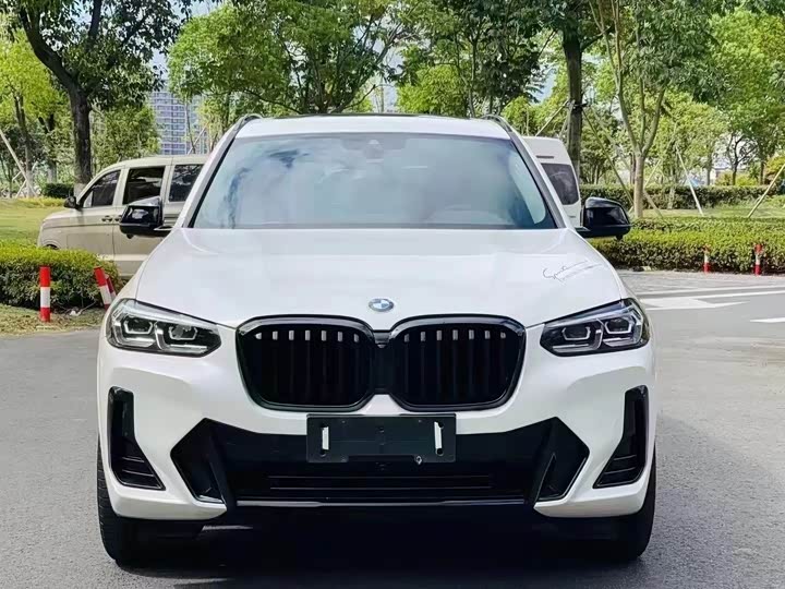 Фото 2 - BMW X3