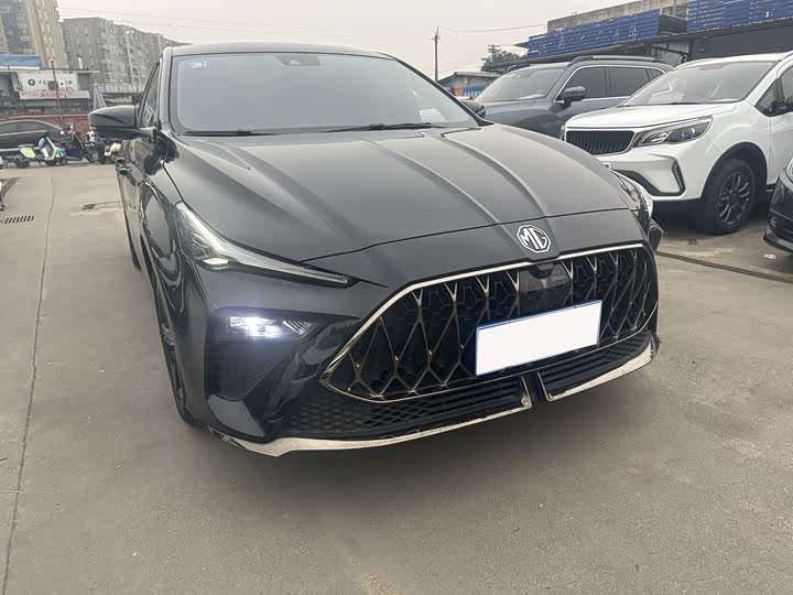 Фото 3 - MG Motor 5 Scorpio