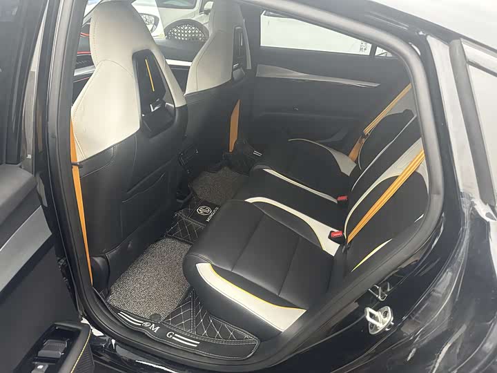 Фото 4 - MG Motor 5 Scorpio