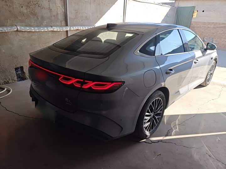 Фото 7 - BYD Qin L