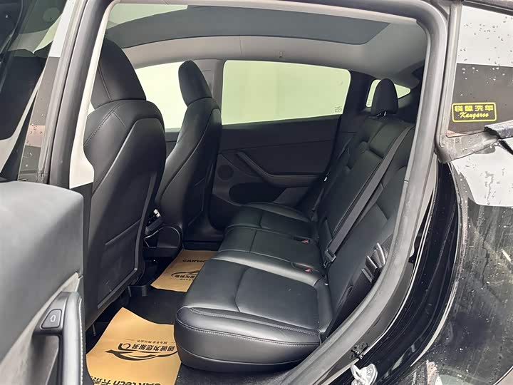 Фото 9 - Tesla Model Y