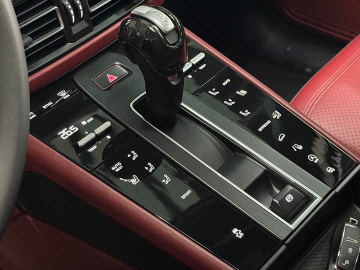 Фото 9 - Porsche Macan