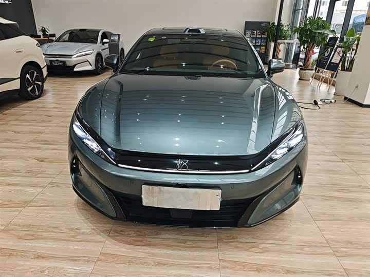 Фото 3 - BYD Han L