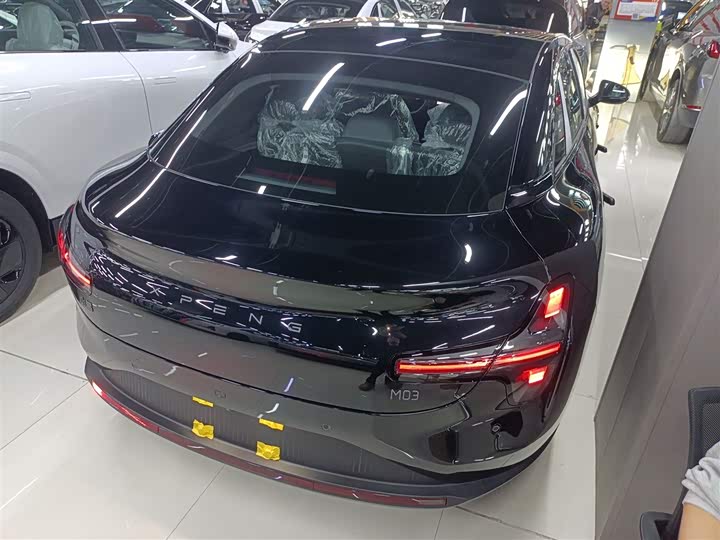 Фото 7 - XPeng Mona M03