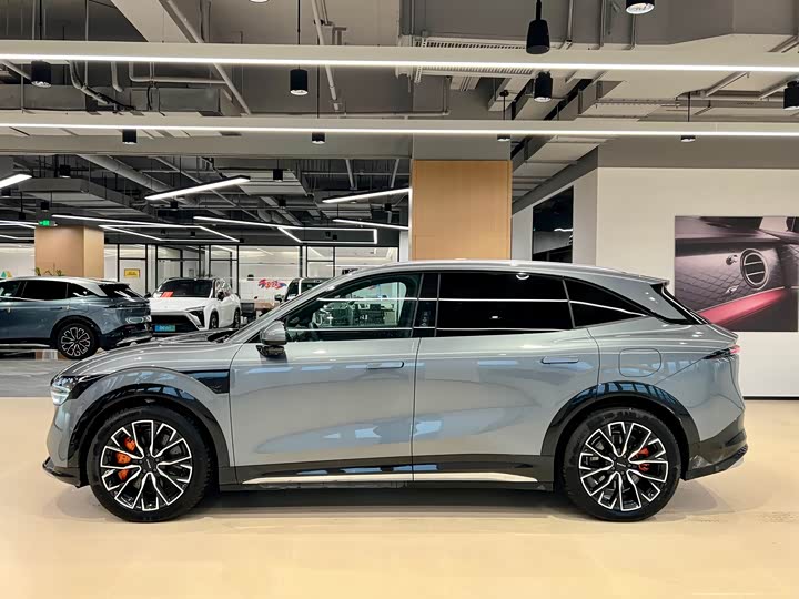 Фото 4 - Zeekr 7X