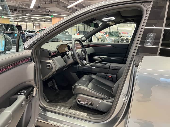 Фото 8 - Zeekr 7X