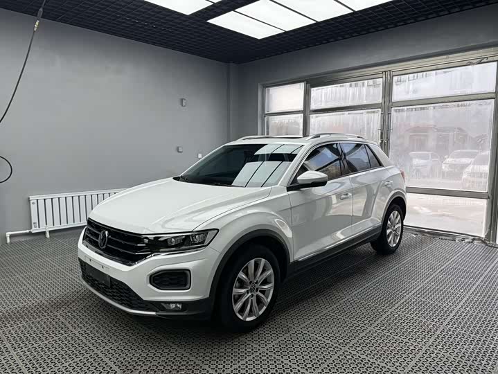 Фото 1 - Volkswagen T-Roc
