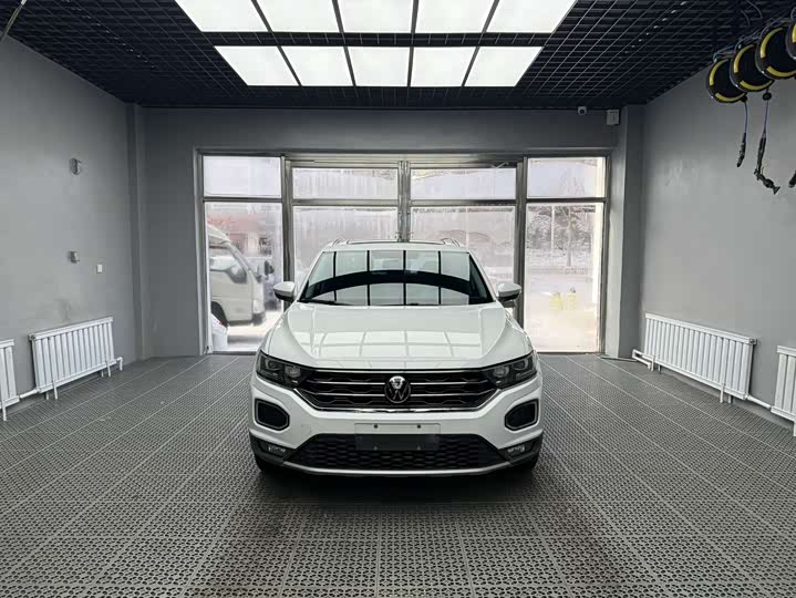 Фото 3 - Volkswagen T-Roc