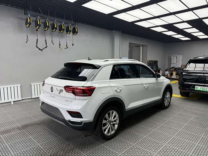 Фото 6 - Volkswagen T-Roc