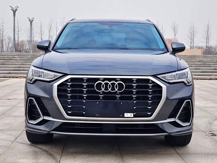 Фото 2 - Audi Q3
