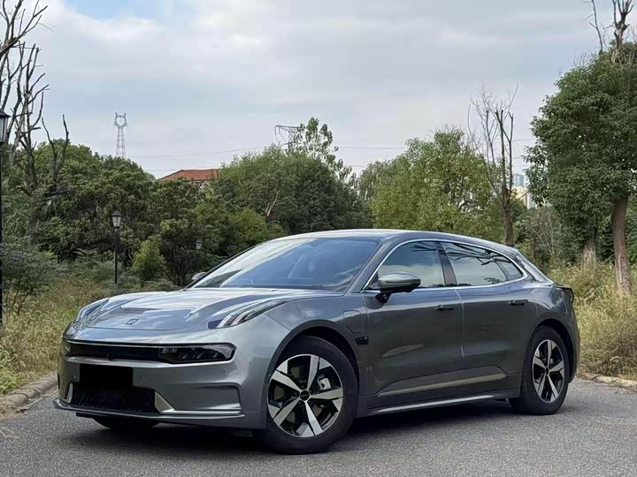 Фото 1 - Zeekr 001