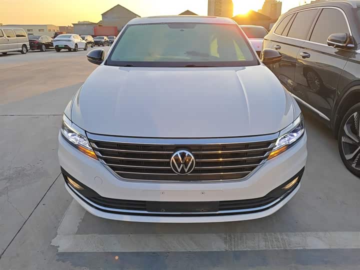 Фото 3 - Volkswagen Lavida