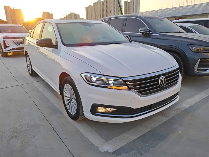 Фото 4 - Volkswagen Lavida