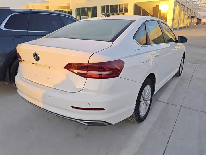 Фото 7 - Volkswagen Lavida