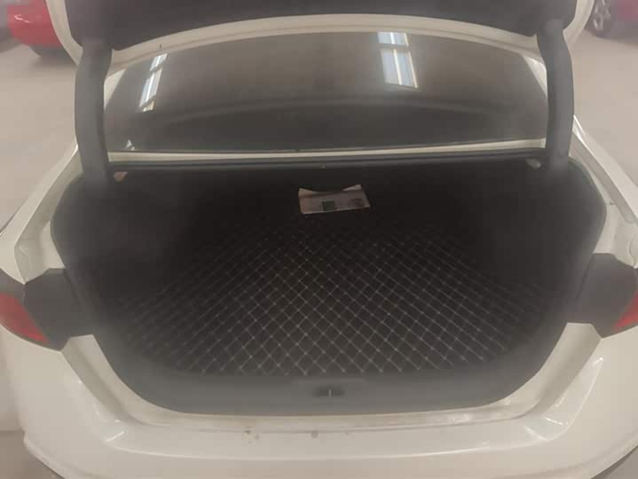 Фото 4 - Nissan Teana