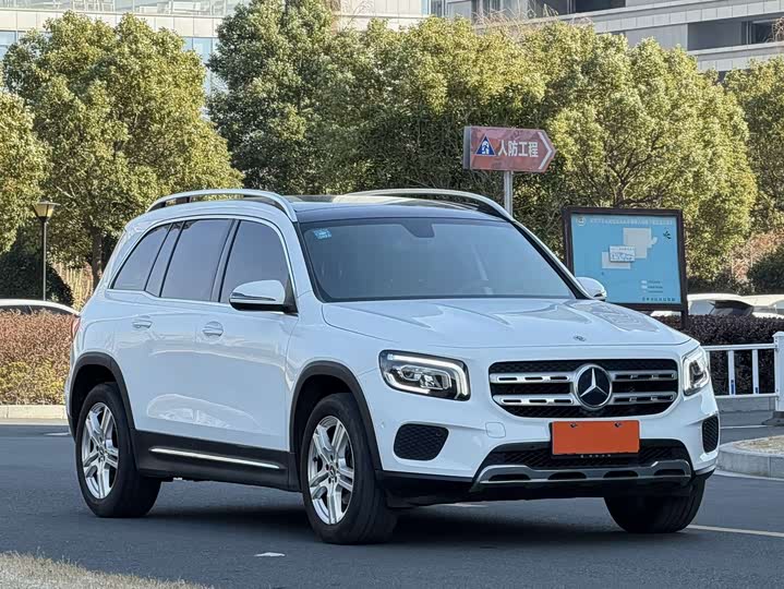 Фото 3 - Mercedes-Benz GLB-Class