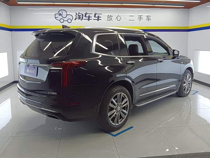 Фото 3 - Cadillac XT6