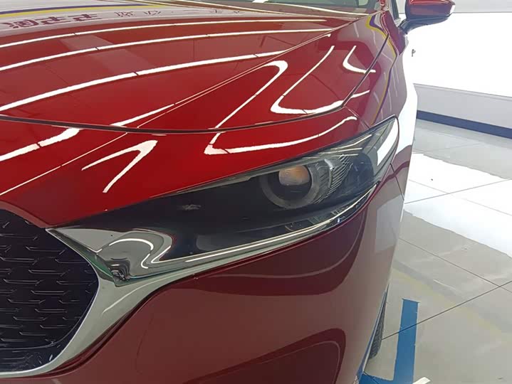 Фото 5 - Mazda 3 (Axela)