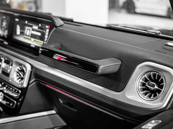 Фото 4 - Mercedes-Benz G-Class AMG