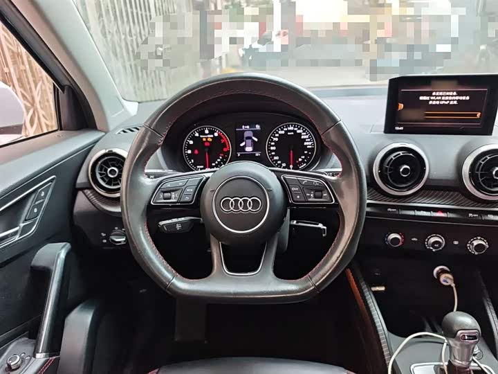 Фото 3 - Audi Q2L
