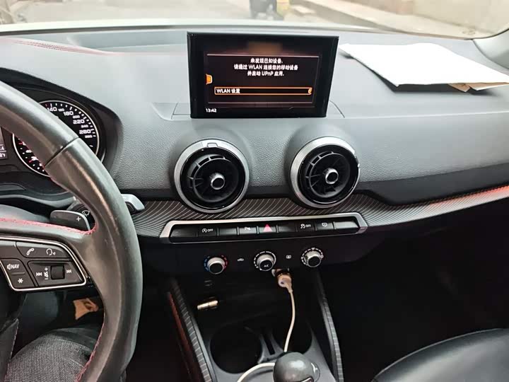 Фото 6 - Audi Q2L