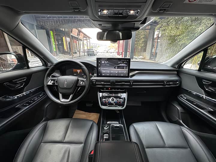 Фото 5 - Lincoln Corsair