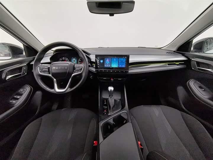 Фото 5 - Roewe i5