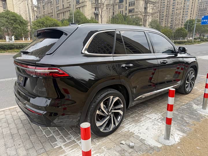 Фото 7 - Geely Monjaro