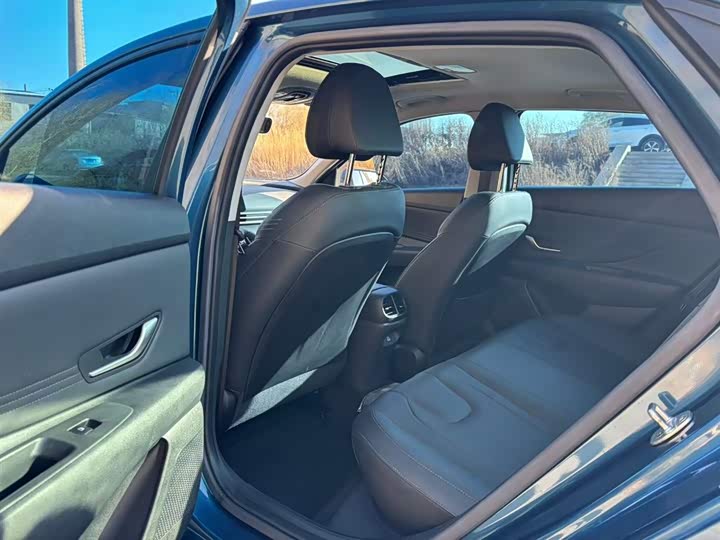 Фото 6 - Hyundai Elantra N line