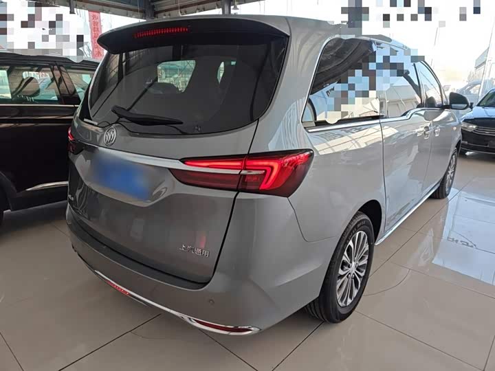 Фото 7 - Buick GL8 ES