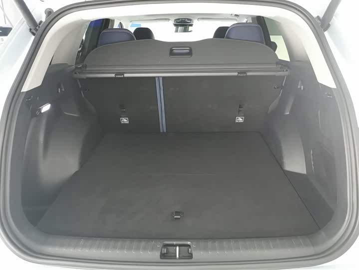 Фото 4 - Geely Monjaro