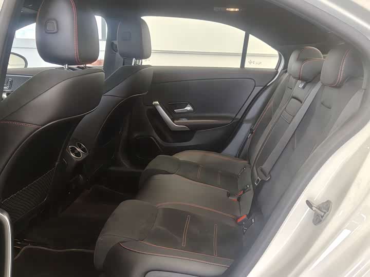 Фото 6 - Mercedes-Benz A-Class