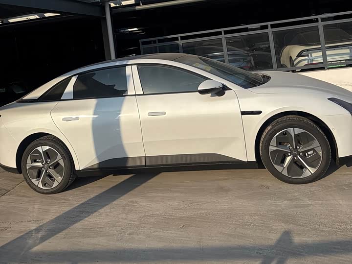 Фото 3 - XPeng Mona M03