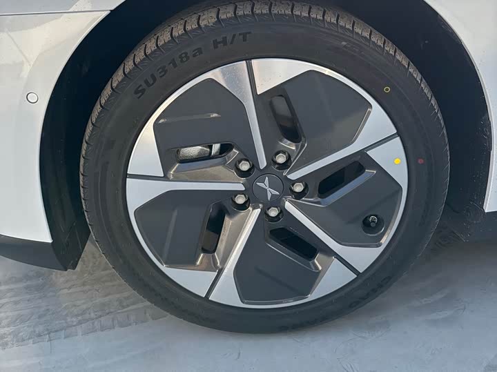 Фото 7 - XPeng Mona M03