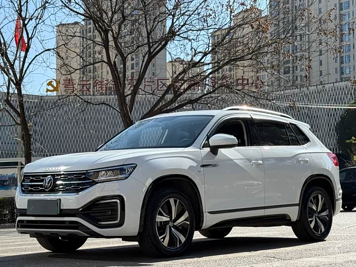 Фото 1 - Volkswagen Tayron GTE Hybrid