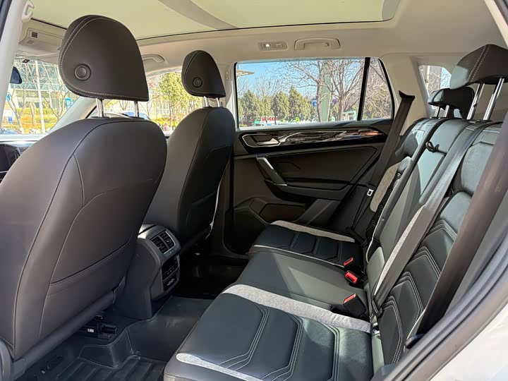 Фото 9 - Volkswagen Tayron GTE Hybrid