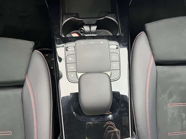 Фото 7 - Mercedes-Benz A-Class