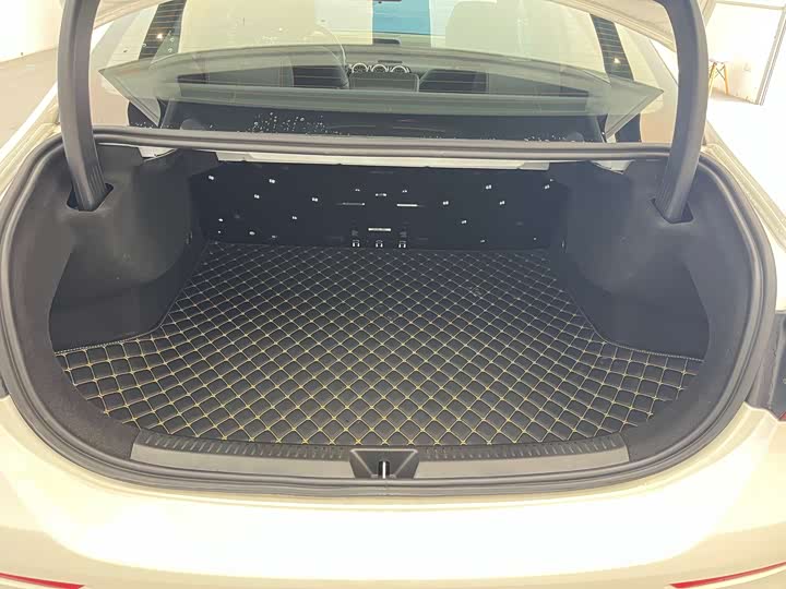 Фото 9 - Mercedes-Benz A-Class