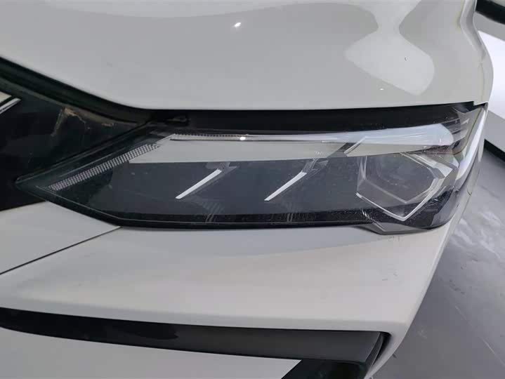 Фото 5 - Geely Binrui