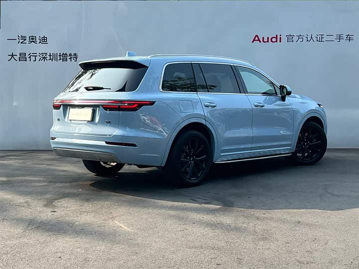 Фото 5 - LiXiang One