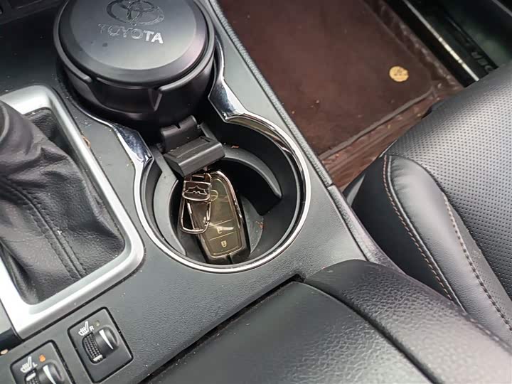 Фото 9 - Toyota Highlander