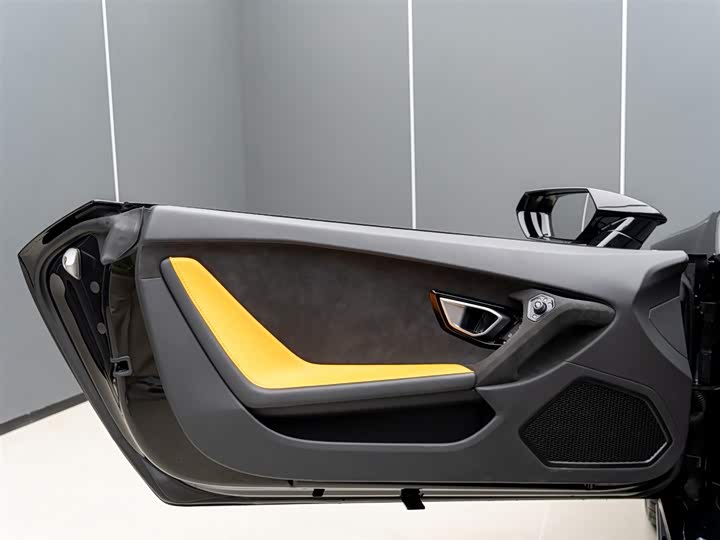 Фото 7 - Lamborghini Huracán