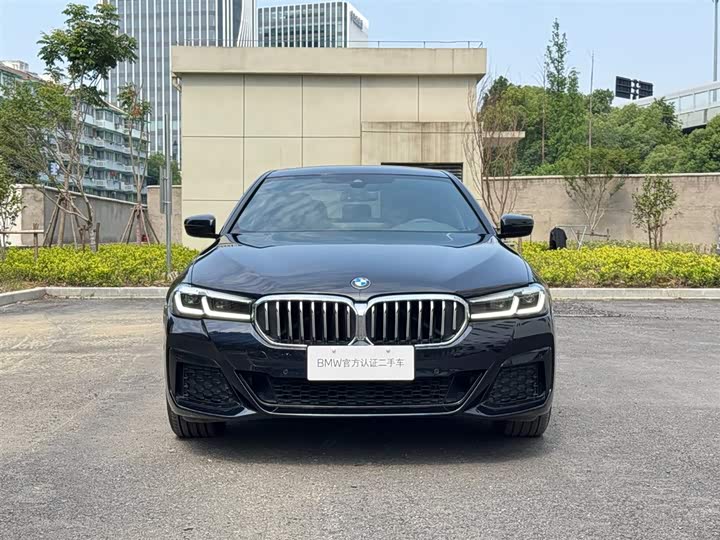 Фото 3 - BMW 5 Series